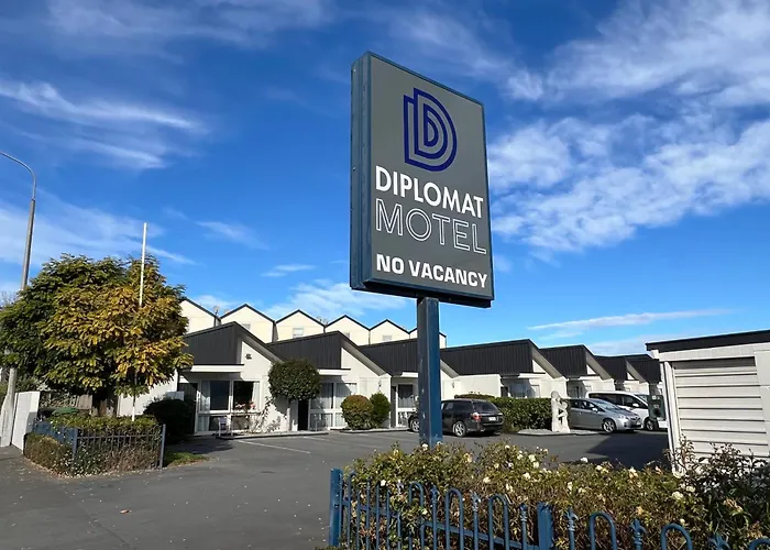 Diplomat Motel
